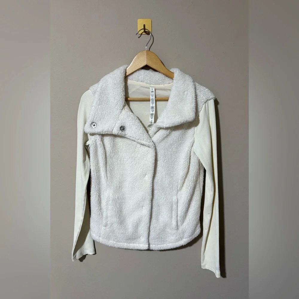 Medium Alo Yoga Cream Off White Sherpa‎ Lightweight